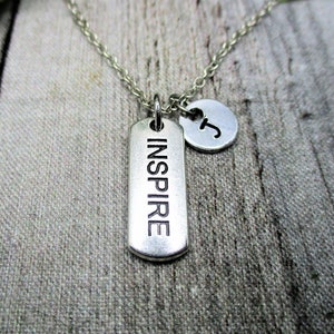 Inspire Collar Motivacional Personalizado Collar Estampado a Mano Carta Inicial Inspirar Regalos de Joyería para Ella