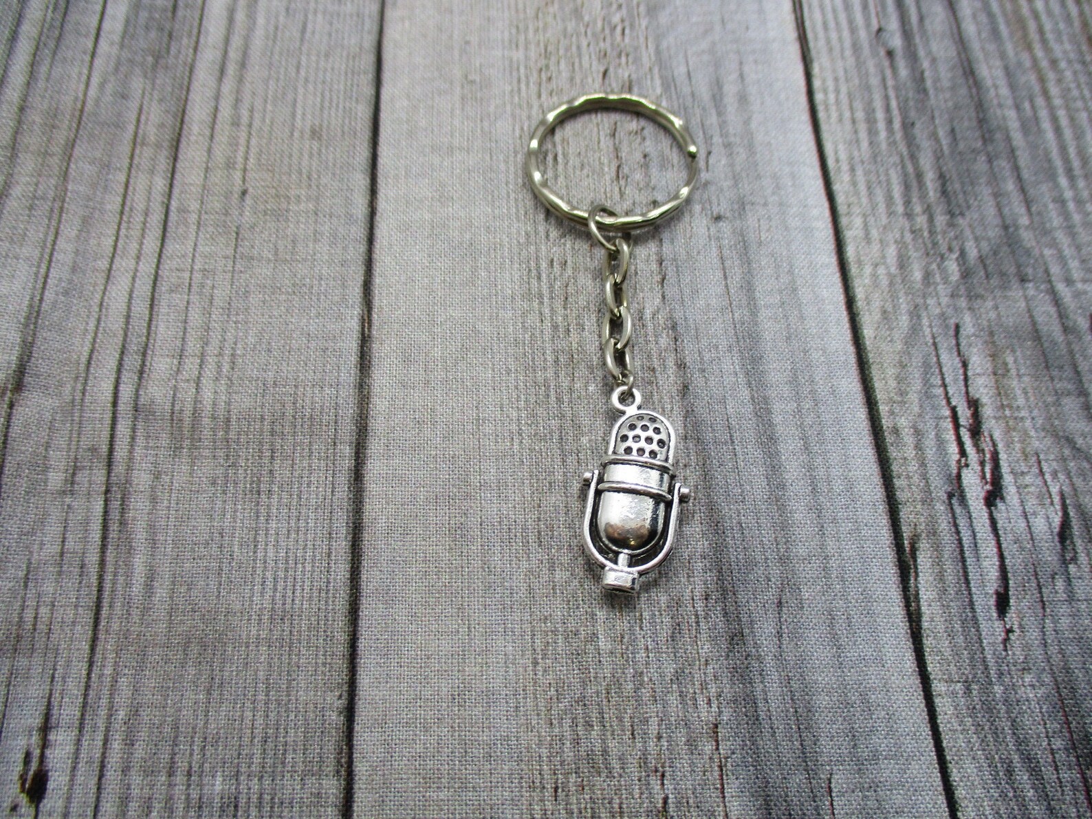 Microphone Keychain Radio Keychain Singer Keychain Music Lover Etsy