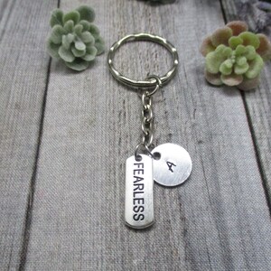 Llavero intrépido Llavero motivacional Regalo personalizado con sello de mano Regalos personalizados para ella / él