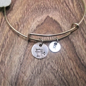 Pulsera de encanto de mapache Regalos iniciales personalizados Regalos de joyería de mapache para su mejor amiga Regalos Joyería de animales