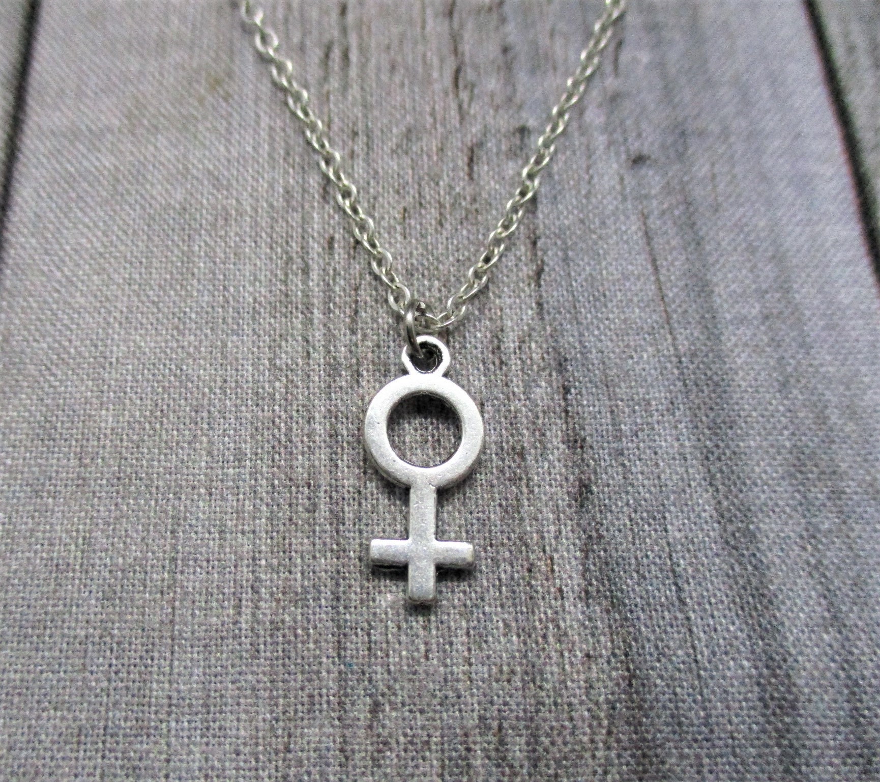 Venus Necklace - Etsy