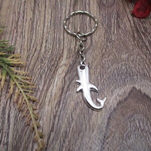 Biting Shark Keychain Beach Keychain Ocean Lovers Gifts For Him / Her Surfers Keychain Surfer Gift