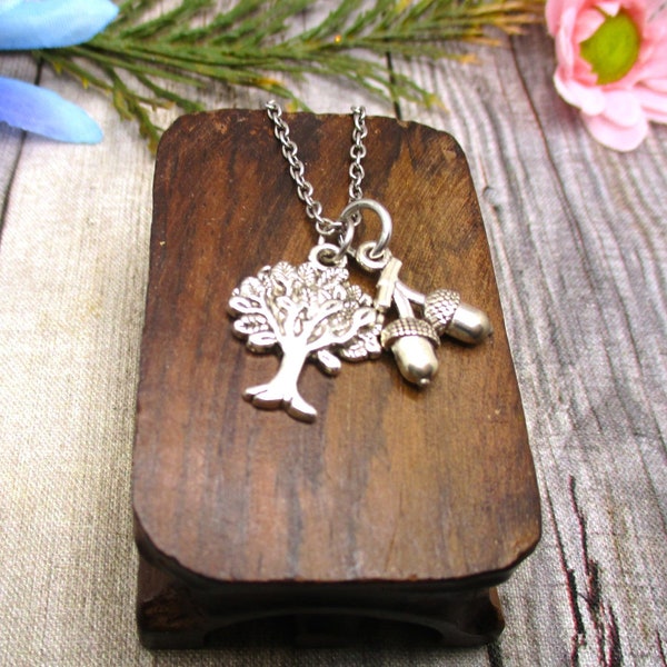 Oak Tree Necklace, Oak Tree Jewelry, Acorn Necklace, Nature Lovers Gift