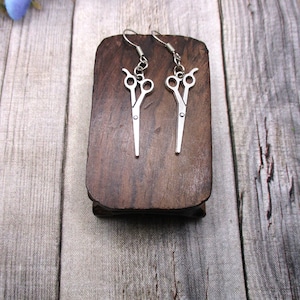 Scissors Earrings, Scissors Jewelry, Stylist Gift, Crafters Earrings, Hairdressers Earring, Hair Dresssers, Gift Seamstress