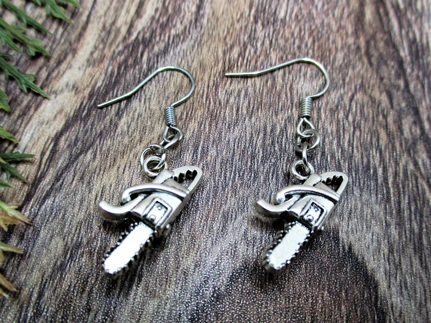 CHAINSAW BLADE AND FLOWER EARRING