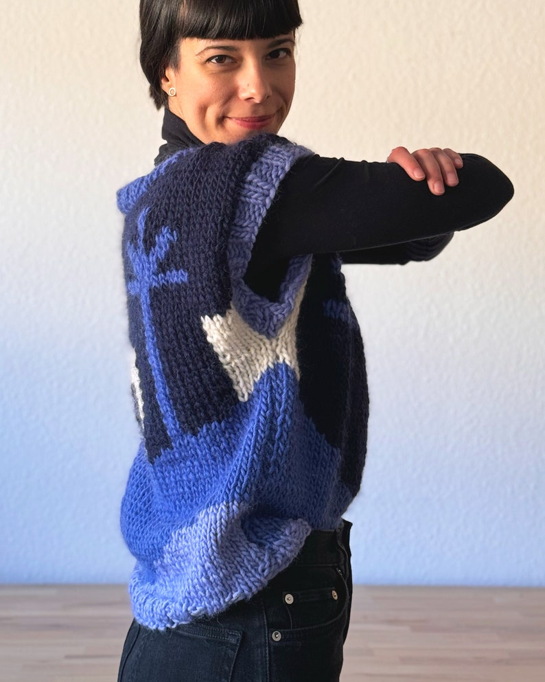 BANANA INTARSIA KNIT CROPPED VEST