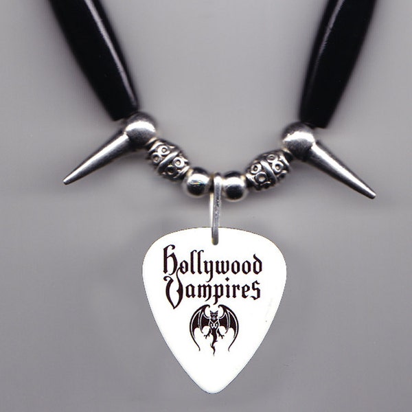 Hollywood Vampires White Guitar Pick Necklace Alice Cooper Johnny Depp Joe Perry