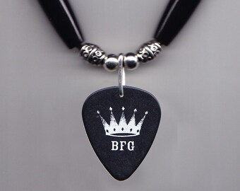 ZZ Top Billy Gibbons BFG King Bee Social Club Black Guitar Pick Necklace