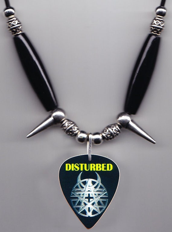 Collier de médiator de guitare noire perturbé -  France