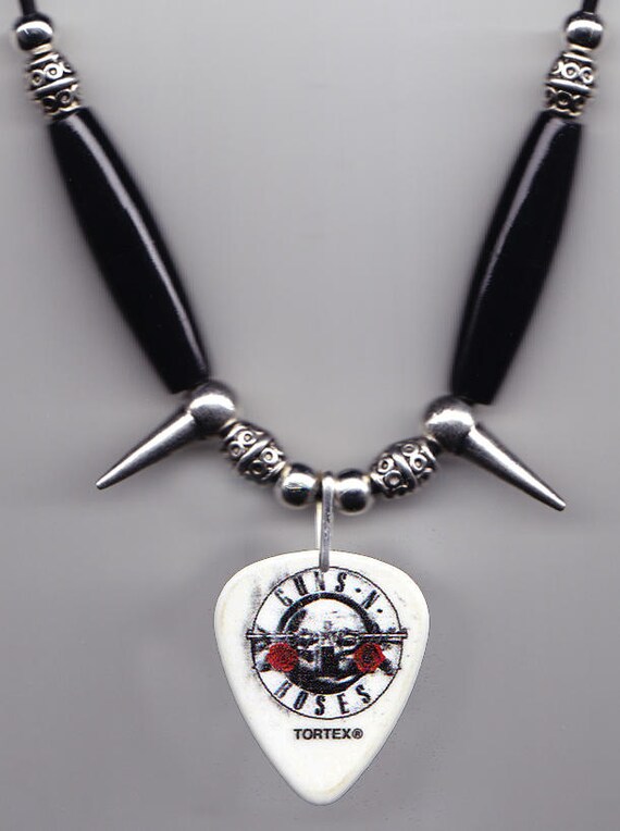 Axl rose best sale necklace
