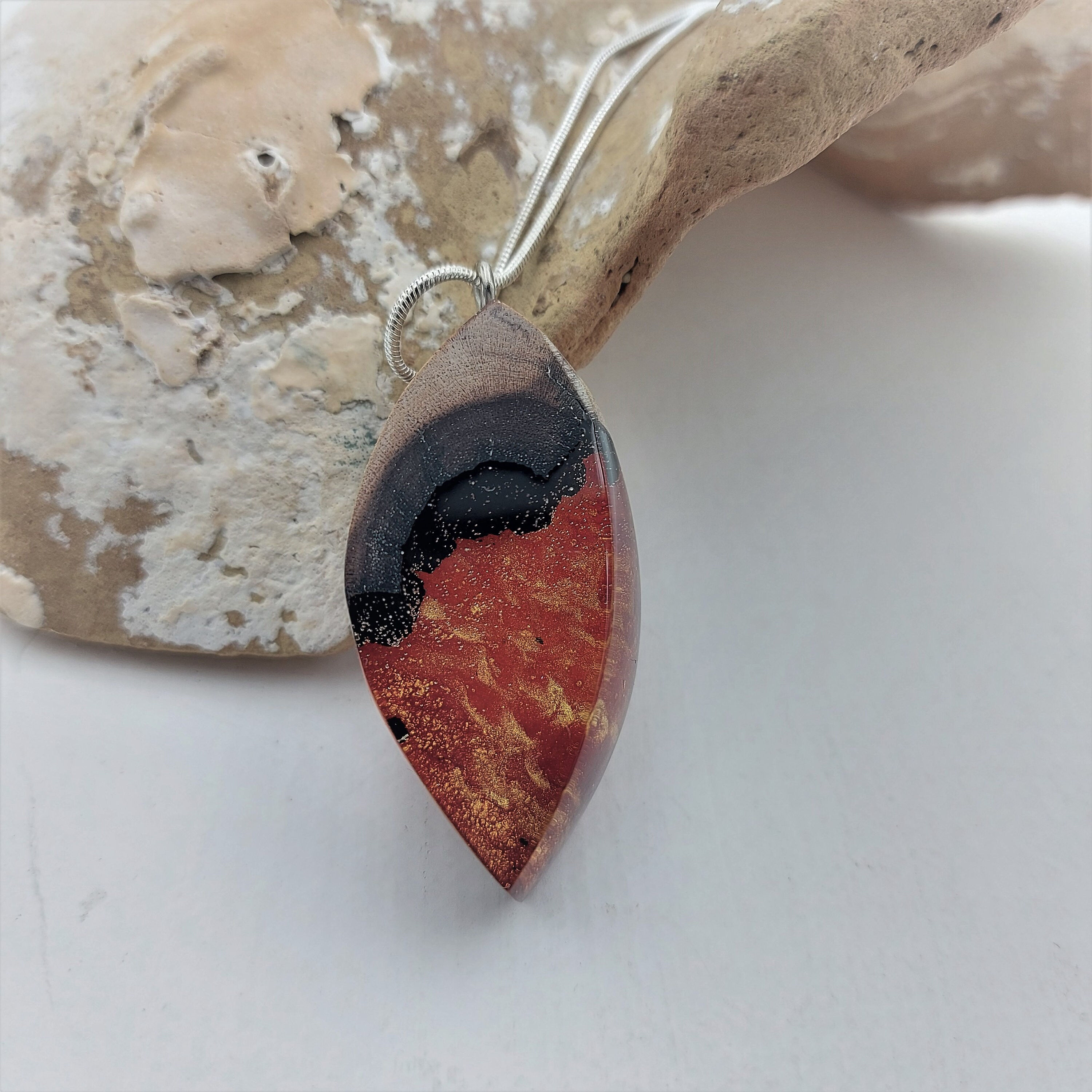 Wood and Red Colored Resinepoxy/woodresin Pendantepoxy Etsy UK