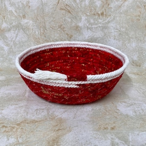 Red Round Cotton Fabric Coiled Rope Bowl Basket