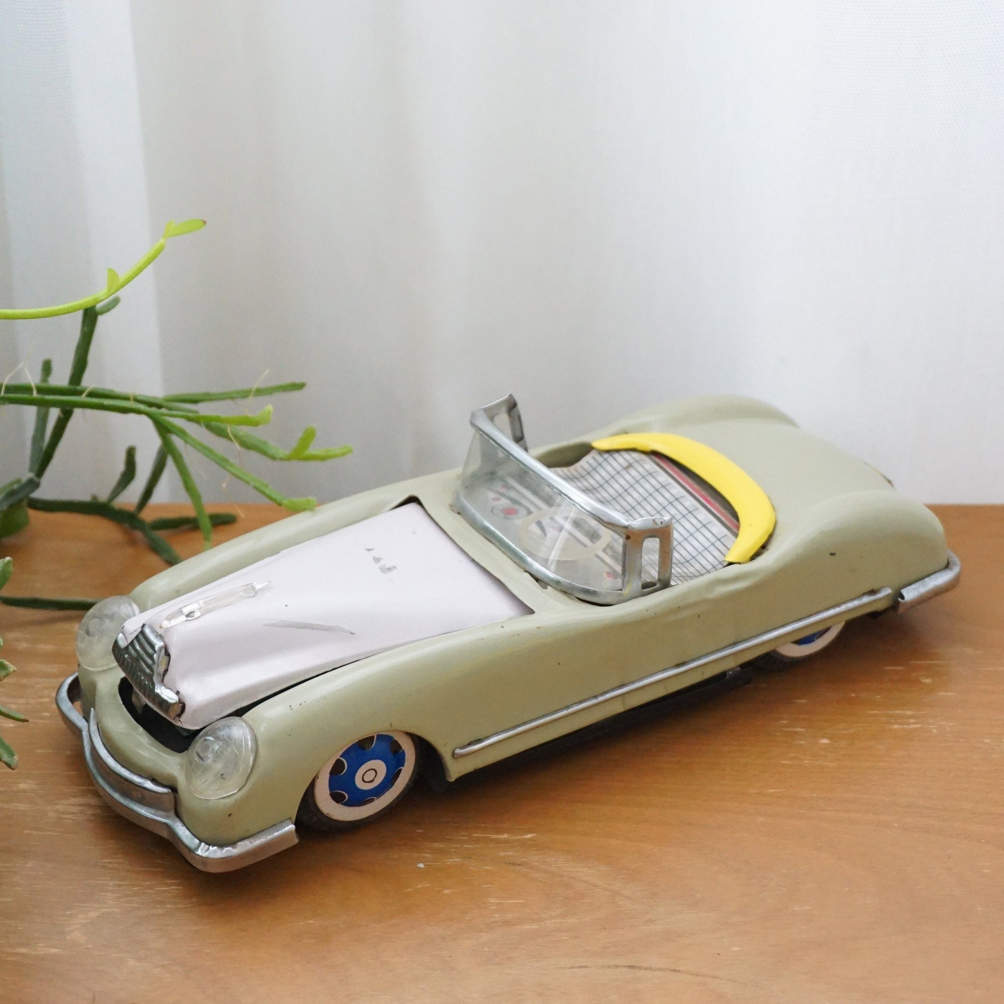 1960s Vintage LUCKY Tin Litho Front Engine Action Friction Open