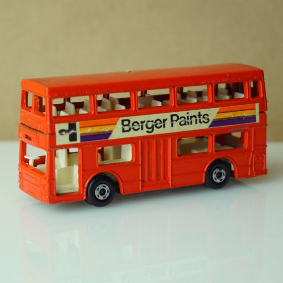 Matxhbox Superfast 17 The Londoner Bus Berger Paints x 2 Models 