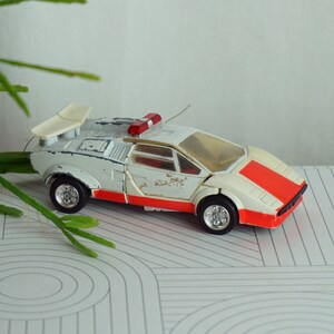 1980～1982 年ヴィンテージ タカラ トランスフォーマー G1 オートボットカーズ: レッドアラート 消防署長フィギュア。日本製。