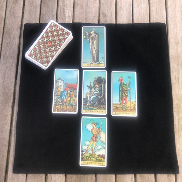Small (Travel Sized) Tarot / Oracle / Rune Cloth in Cotton Velvet lined with Cotton or Dupion Silk Fabric - Choice of Colours / Lining