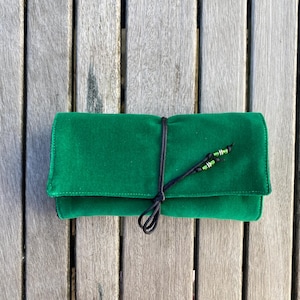 Reversible Cotton Velvet Tarot / Oracle Wrap Case / Reading Cloth / Travel Case in Emerald Green Velvet / Black Velvet