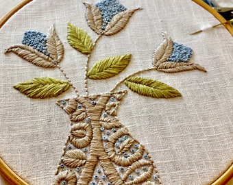 Floral hoop embroidery kit, Vase with Lilies design