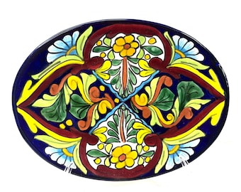 Talavera, México. Cerámica mexicana pintada a mano. Plato de 11 3/4" x 9".