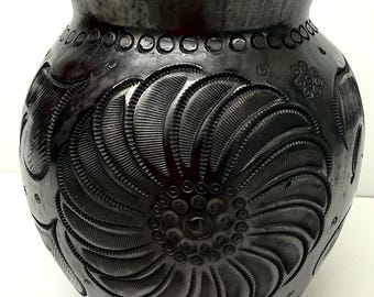 Mexico Mexican Oaxaca Baro Negro Black Clay Pottery Etched Sunflower