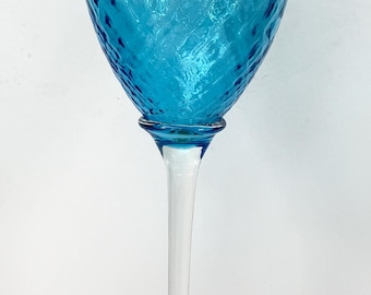 Enorme jarrón de cristal artístico italiano Empoli de mediados de siglo, con base, diseño Blue Diamond Optic de 49 cm (19 1/4").