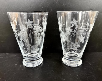 2 Krosno Glass Hand Blown Etched Grape Footed Tumblers Iced Tea Water Glasses
