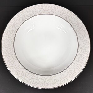 Mikasa Fine China L3438 Parchment Silver Scrolls 10 1/4&quot; Serving bowl