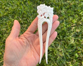 Baroque Victorian Filigree Flower BONE Hair Pin/Flower Bone Hair Stick/Flower Bone Hair Fork.BONE Hair Slide. White Bone Hair Fork.SHORT.New
