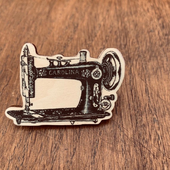 Sewing Machine Pin Badge
