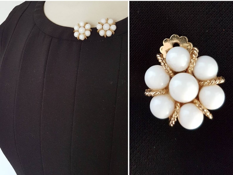 Ladies 80s jewelry Set of vintage enamel flower earrings Clip on back White flower earrings with gold