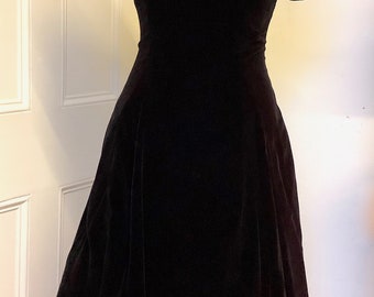 Vintage Black Velvet Full Swing Fitted Cocktail Dress