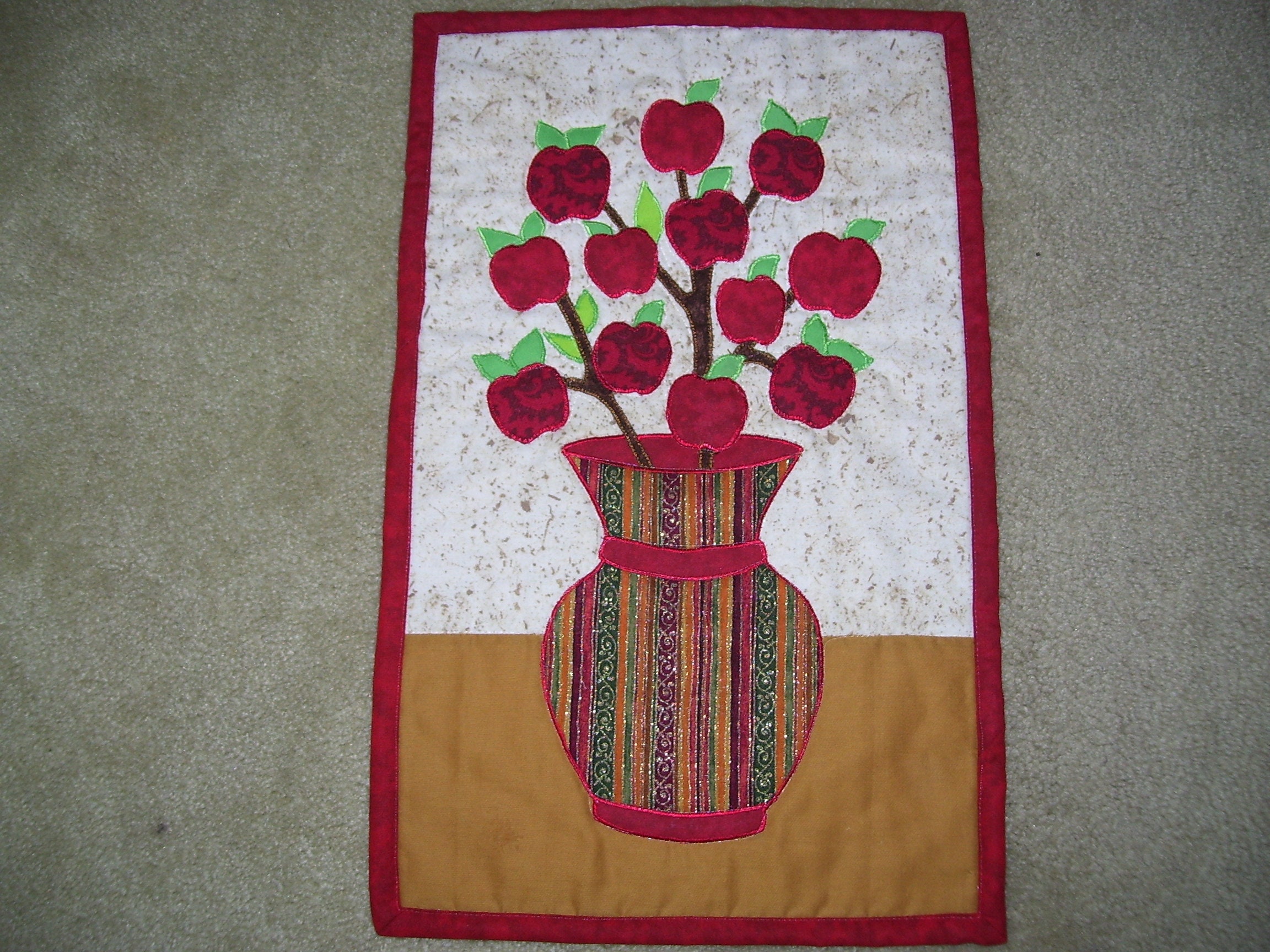 Apple Quiltfall Apple Quiltseptember Fall Quiltmachine Etsy UK