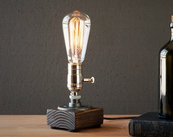 Table lamp-Desk lamp-Edison Steampunk lamp-Rustic home decor-Gift for men-Farmhouse decor-Home decor-Desk accessories-Industrial lighting