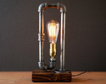 Table lamp-Desk lamp-Edison Steampunk lamp-Rustic home decor-Gift for men-Farmhouse decor-Home decor-Desk accessories-Industrial lighting