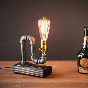 Table lamp-Desk lamp-Edison Steampunk lamp-Rustic home decor-Gift for men-Farmhouse decor-Home decor-Desk accessories-Industrial lighting image 1