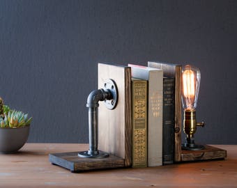 Bookends lamp/Rustic decor/Industrial lamp/Steampunk light/Unique lamp/Housewarming/Gift for Men & Book lover/Bedside lamp/Desk accessories