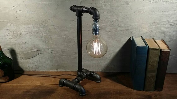 Table lamp-Desk lamp-Edison Steampunk lamp-Rustic home decor-Gift for men-Farmhouse decor-Home decor-Desk accessories-Industrial lighting