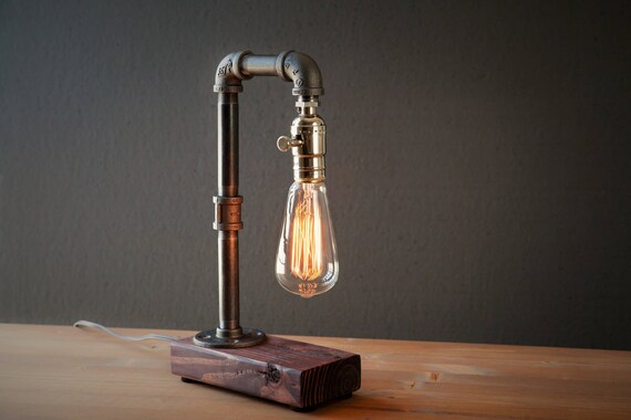 Table lamp-Desk lamp-Edison Steampunk lamp-Rustic home decor-Gift for men-Farmhouse decor-Home decor-Desk accessories-Industrial lighting