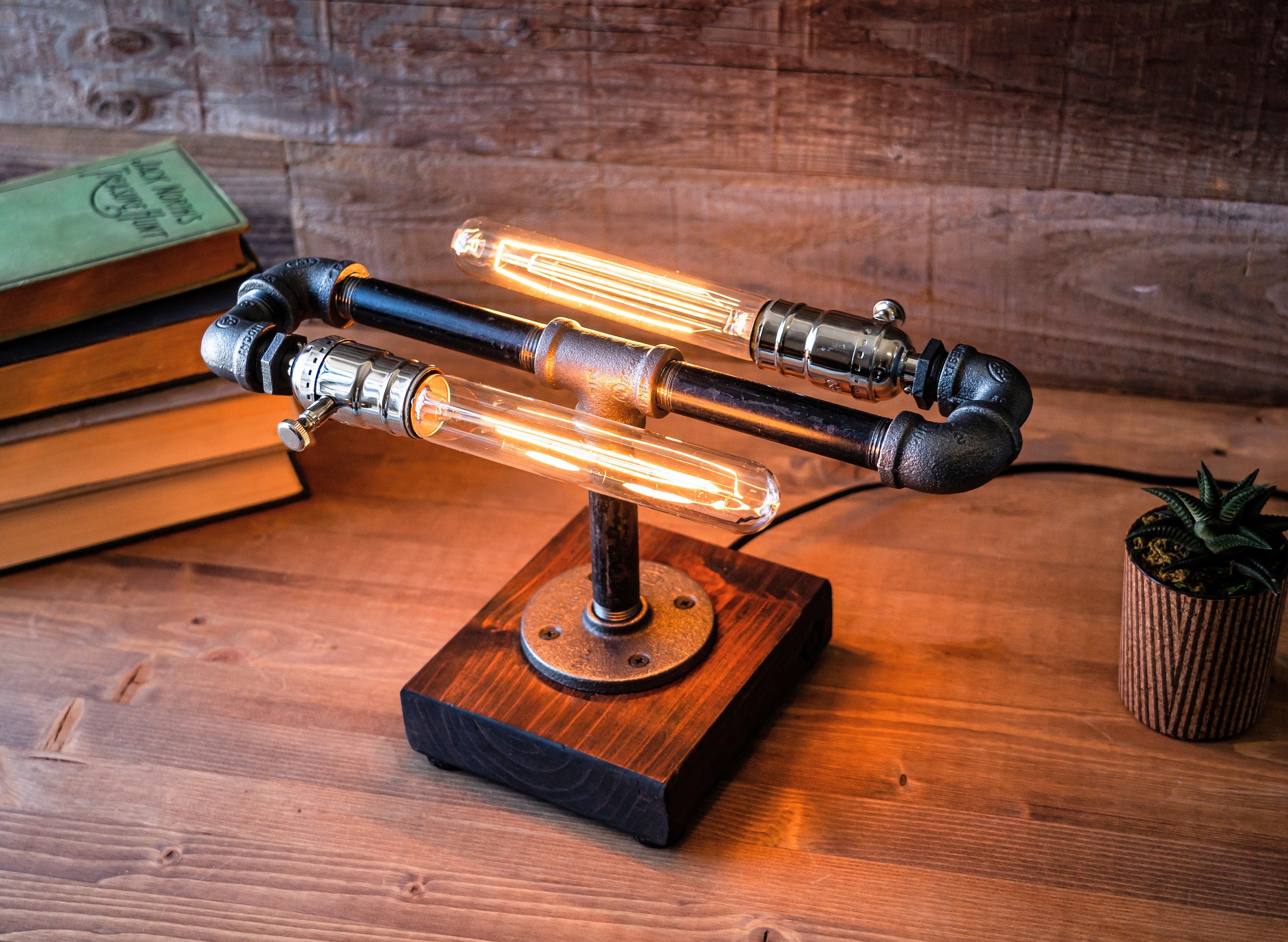 Unique Table Lamp-edison Steampunk Desk Lamp-rustic Home Decor-gift for  Men-farmhouse Decor-home Decor-desk Accessories-industrial Lighting 