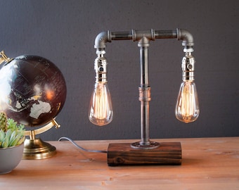 Table lamp-Desk lamp-Edison Steampunk lamp-Rustic home decor-Gift for men-Farmhouse decor-Home decor-Desk accessories-Industrial lighting