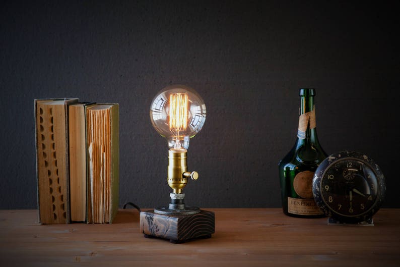 Table lamp-Desk lamp-Edison Steampunk lamp-Rustic home decor-Gift for men-Farmhouse decor-Home decor-Desk accessories-Industrial lighting image 3