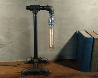 Table lamp-Desk lamp-Edison Steampunk lamp-Rustic home decor-Gift for men-Farmhouse decor-Home decor-Desk accessories-Industrial lighting