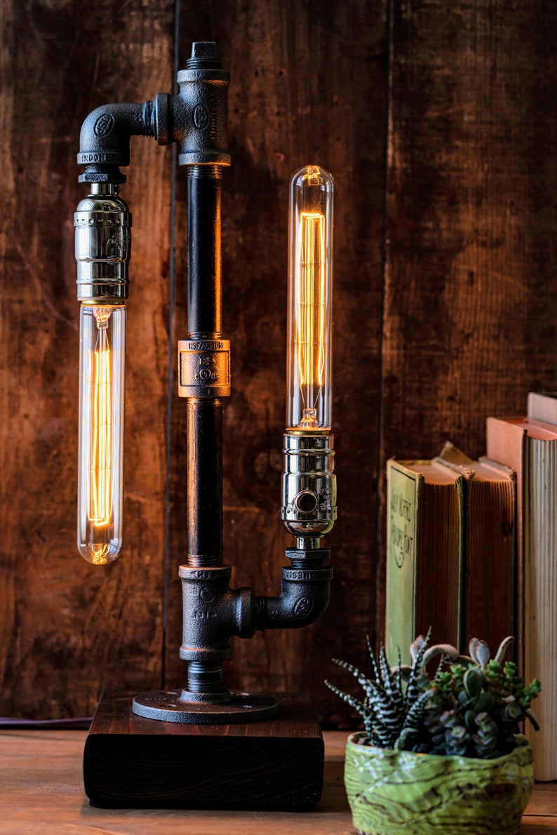 Edison Steampunk lamp-Table lamp-Desk lamp-Rustic home decor-Gift for men-Farmhouse decor-Home decor-Desk accessories-Industrial lighting 画像 4