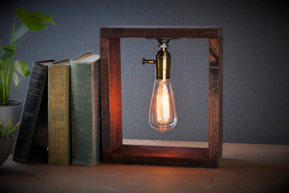 Table lamp-Desk lamp-Edison Steampunk lamp-Rustic home decor-Gift for men-Farmhouse decor-Home decor-Desk accessories-Industrial lighting