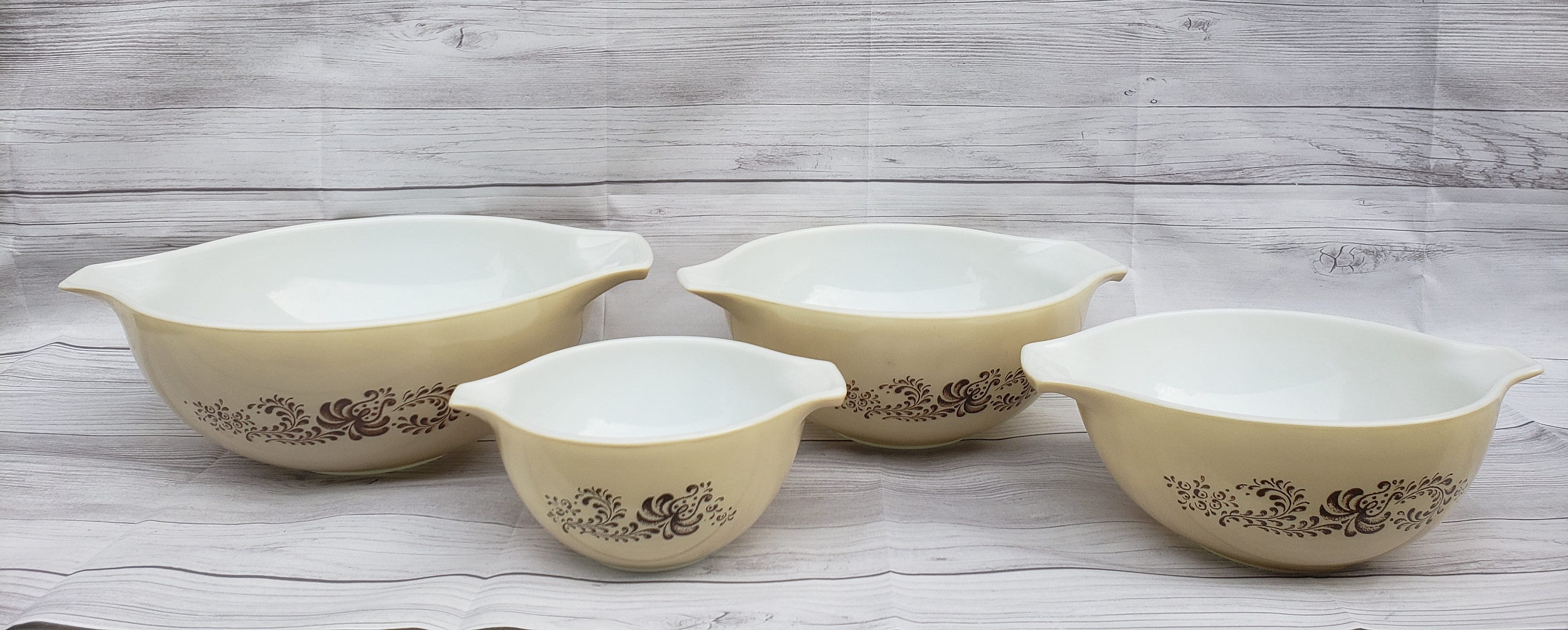 Vintage 1976 Pyrex Blue Homestead Pattern Cinderella Mixing Bowls Set