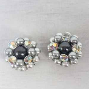 Vintage Cluster Faux Pearl clip on earrings 1960s 1970s
