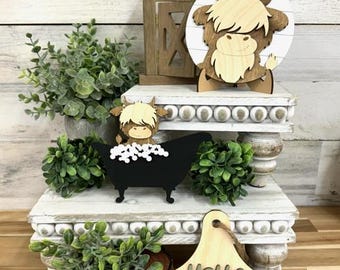 Highland cow bathroom decor - Farmhouse decor - Tier tray decor - Home decor - Bathroom decor