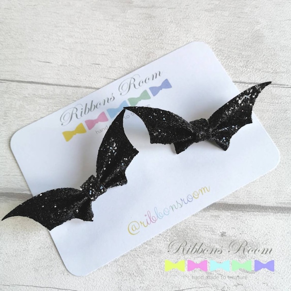 Bat hair clips, Halloween hair accessory, bat pig tail clips, halloween hair slide, bat Hair piece, halloween costume, black bat clip