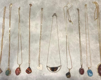 Used 12 Pcs Mixed Necklace Lot Bundle Gold Tone Pendant Chain Set Costume Jewelry Accessory Women Fashion