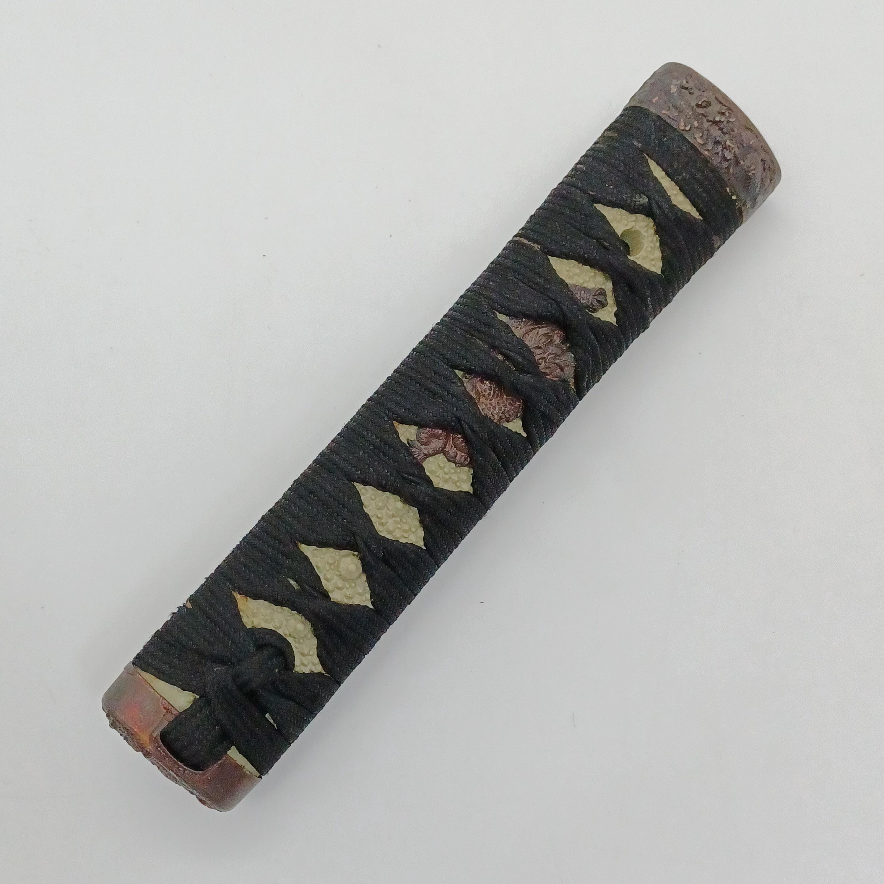 Used Tsuka Katana grip Sword grip Black Vintage Japanese Made in Japan 6.7 in 17 cm